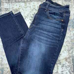 Judy Blue Dark Wash Skinny Jeans